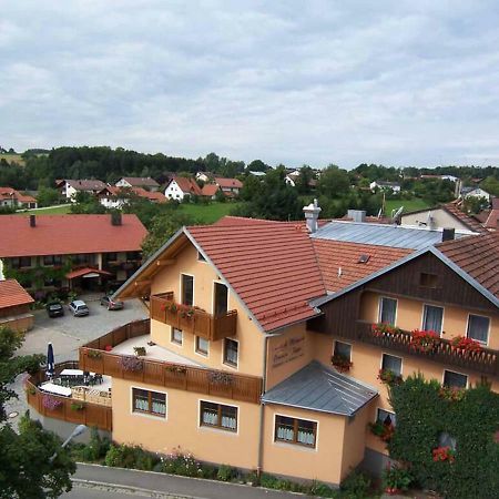 Gasthof-Pension-Metzgerei Jaeger Michelsneukirchen Dış mekan fotoğraf