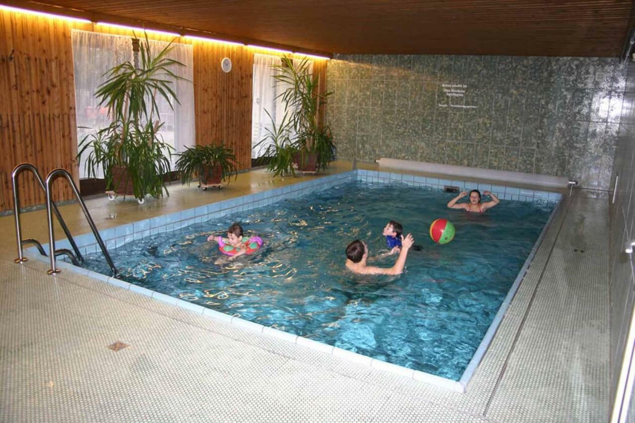Gasthof-Pension-Metzgerei Jaeger Michelsneukirchen Dış mekan fotoğraf