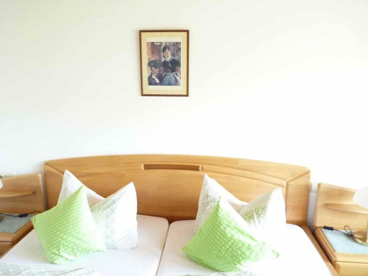 Gasthof-Pension-Metzgerei Jaeger Michelsneukirchen Dış mekan fotoğraf